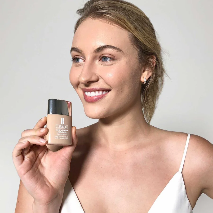 Base Liquida Anti-Blemish- Beige 30Ml | Clinique - Image 2
