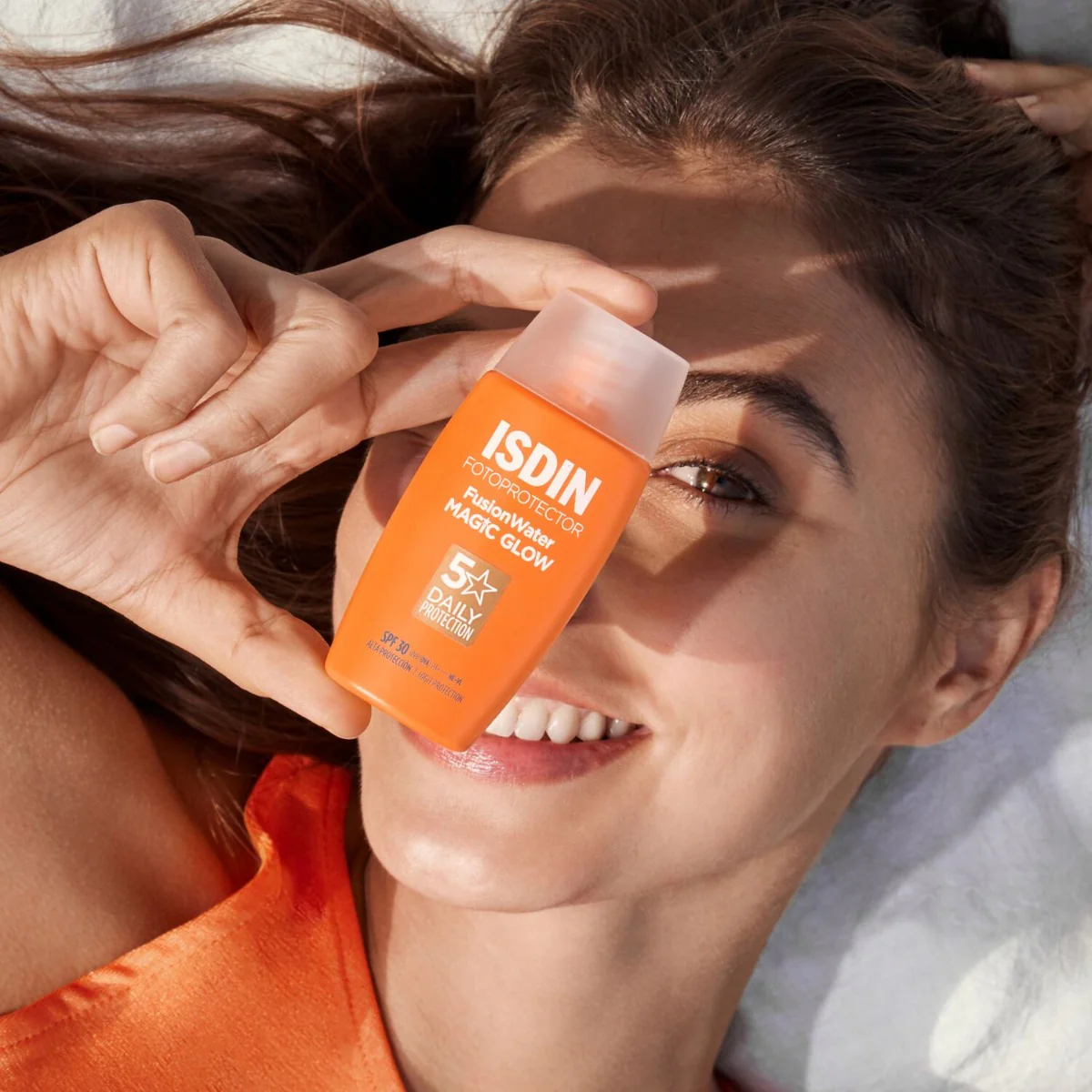 Isdin Fotoprotector Fusion Water Magic Glow Spf30 50Ml - Bloqueador - Image 4