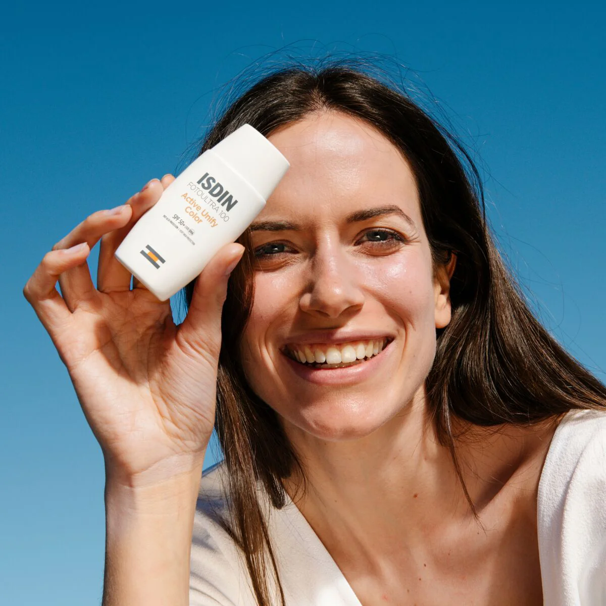 Protector Solar FOTOULTRA ISDIN ACTIVE UNIFY COLOR SPF 50 - 50ml - Bloqueador - Image 2