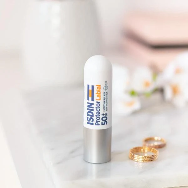 Protector Solar Isdin Labial Lips Stick Spf 50+ 4Gr - Bloqueador - Image 3